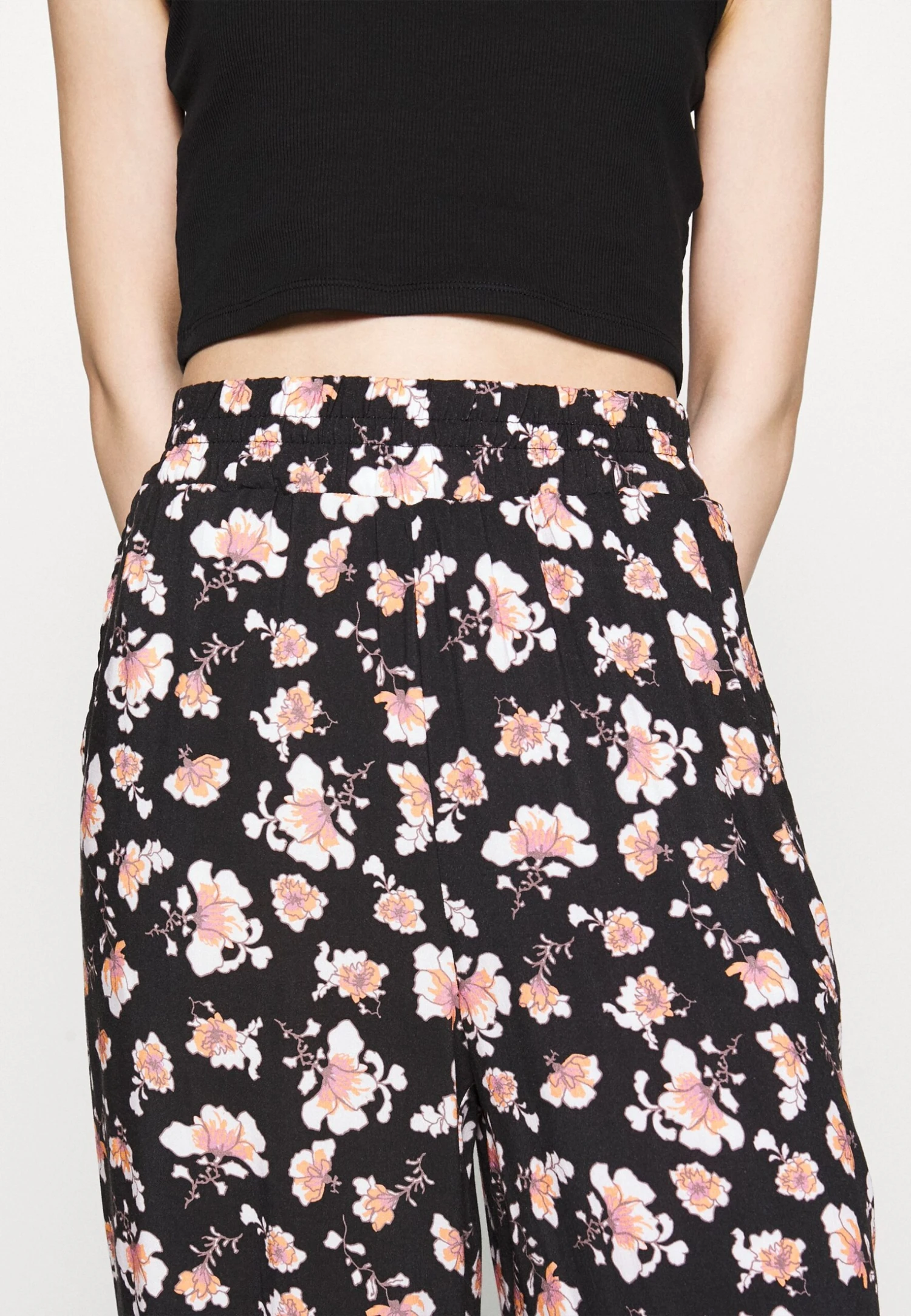 Summer Wide Legs PantaloniBlack Donna Pantaloni ANI21A012-Q11 7 Summer Wide Legs PantaloniBlack Donna Pantaloni ANI21A012-Q11 - immagine 5