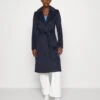Cappotto ClassicoDark Blue Donna Cappotti ANH21U009-K11 -Anna Field 1f7bb228a4d84a89b3cf63ddef42e2a0