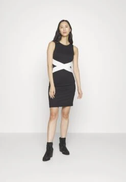 Anna Field TubinoBlack/White Donna Vestiti AN621C1ZU-Q11 -Anna Field 3996edf73c93410fae5e918f0ab0605d