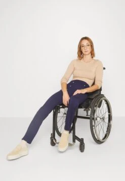 Anna Field PantaloniDark Blue Donna Pantaloni AN621A06R-K11 17 Anna Field PantaloniDark Blue Donna Pantaloni AN621A06R-K11 -Anna Field 774eb59c78b847829cd555358c18dfc6