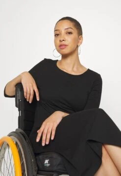 Anna Field Vestito Di MaglinaBlack Donna Vestiti AN621C1TI-Q11 -Anna Field 97ecceef0a264e89ab36ad09f1e337ca