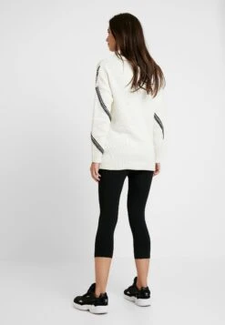 2 Pack CapriLeggingsBlack Donna Pantaloni EX429B00E-Q11 10 2 Pack CapriLeggingsBlack Donna Pantaloni EX429B00E-Q11 -Anna Field a3a15eb1d3b0487e8c123cbce3abb7da