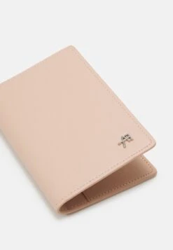 Anna Field Passport Case And Luggage Tag SetCustodia Per PassaportoPink Donna Portafogli E Portachiavi AN651F04H-J11 -Anna Field a60782eeec8d4b56a8a13d4b76533bcd