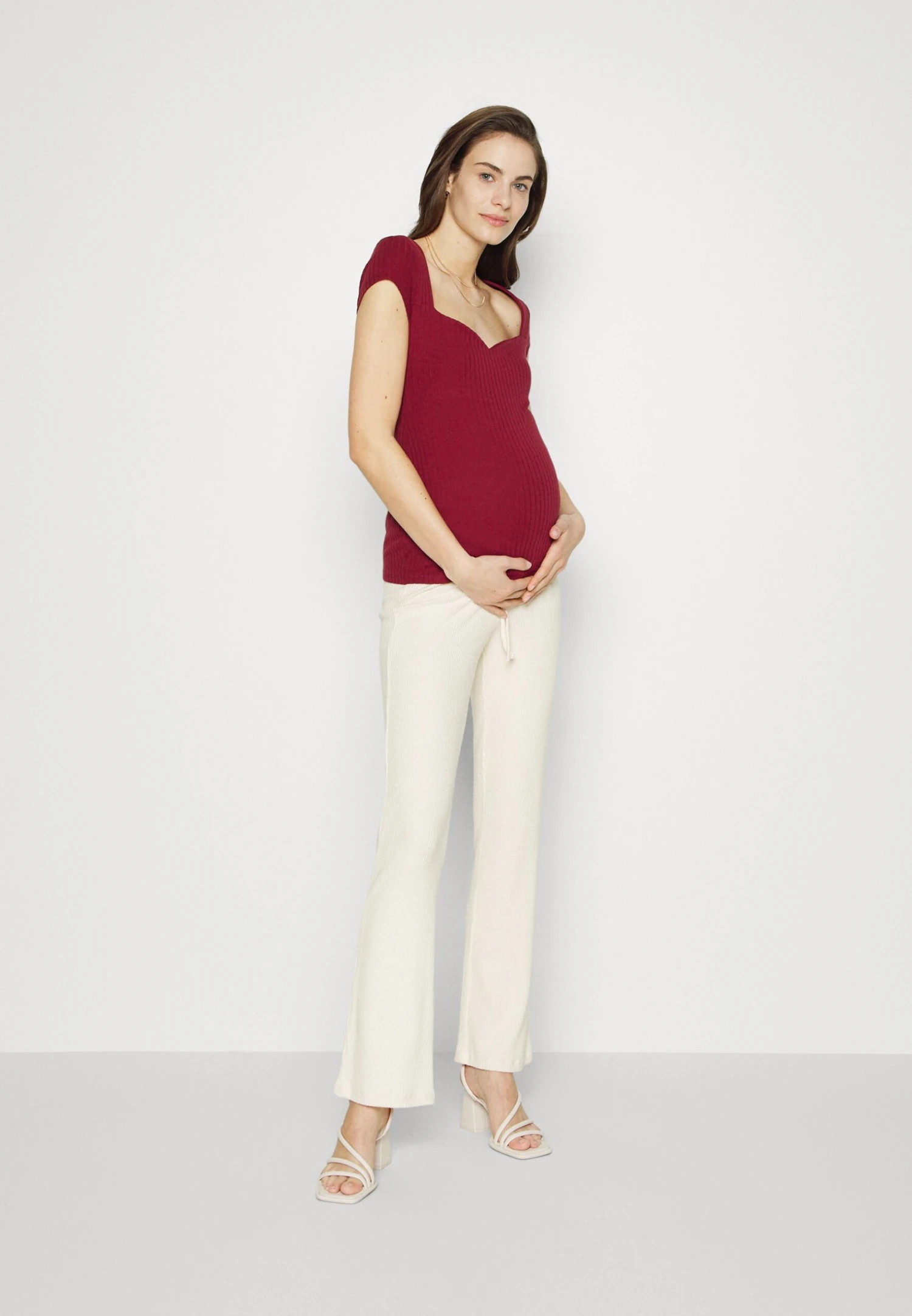 T-Shirt BasicDark Red Donna T-shirt E Top EX429G064-G11 4 T-Shirt BasicDark Red Donna T-shirt E Top EX429G064-G11 - immagine 2