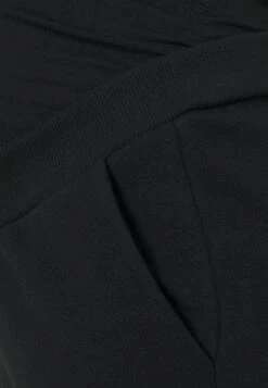 2 PackRegular Fit JoggersOverbumpPantaloni SportiviBlack/Black Donna Pantaloni EX429B00O-Q12 7 2 PackRegular Fit JoggersOverbumpPantaloni SportiviBlack/Black Donna Pantaloni EX429B00O-Q12 -Anna Field eadd325dfba64526b0f70ecfd06c8ee7