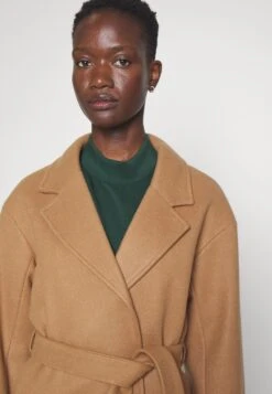 Anna Field Cappotto ClassicoCamel Donna Cappotti AN621U023-B11 -Anna Field ee8a0a28bbb74230a27cb803e974c96e