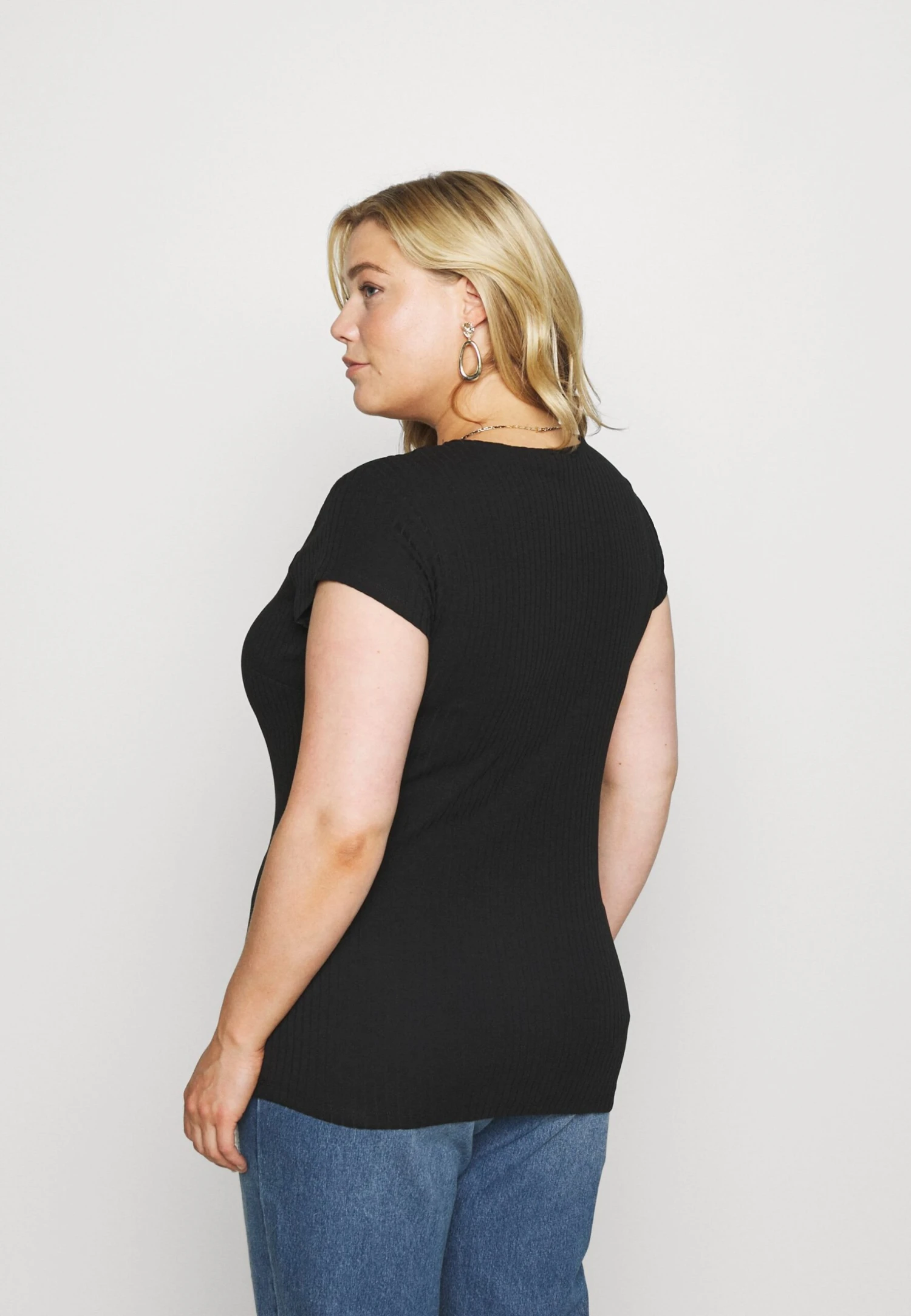 T-Shirt Con StampaBlack Donna T-shirt E Top AX821D04Y-Q11 5 T-Shirt Con StampaBlack Donna T-shirt E Top AX821D04Y-Q11 - immagine 3